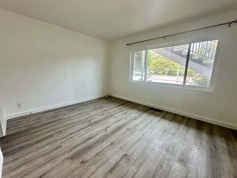 1501 Santa Barbara St #A — Photo 8