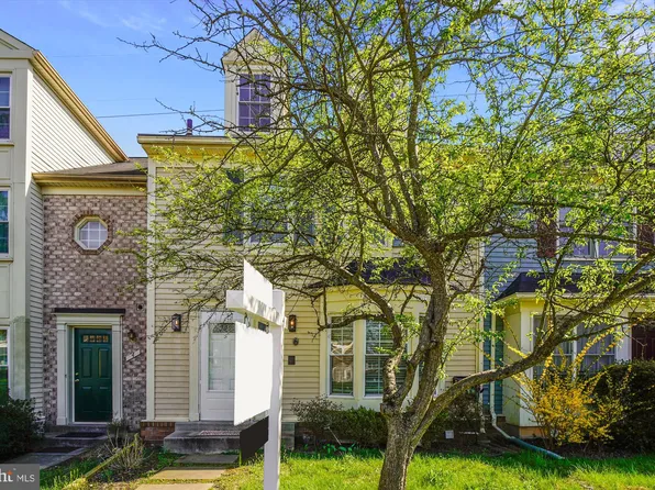 6 Hawk Run Ct, Montgomery Village, MD 20886