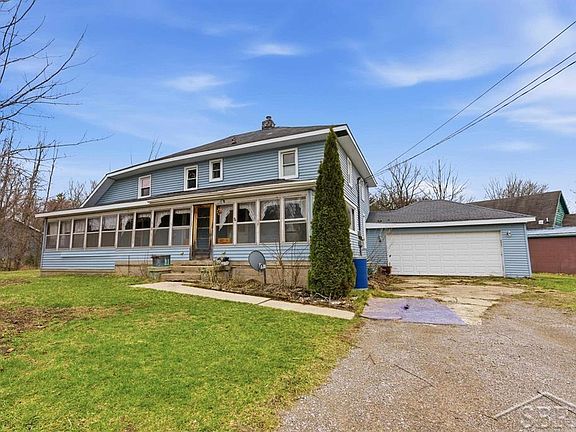 2nd image of 1804 N Hope Rd