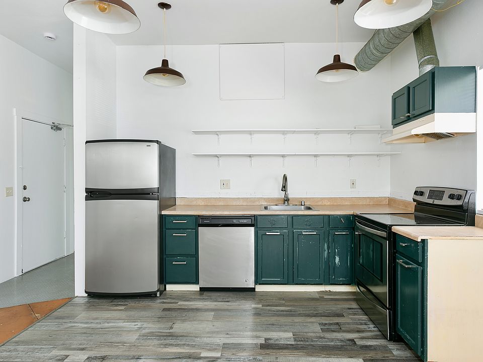 1st image of 5238 S Tacoma Way #3