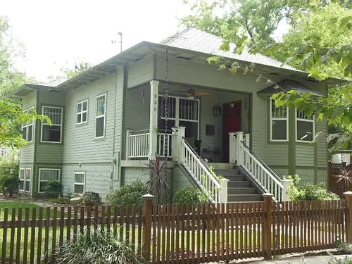 435 Olive St Photo 1