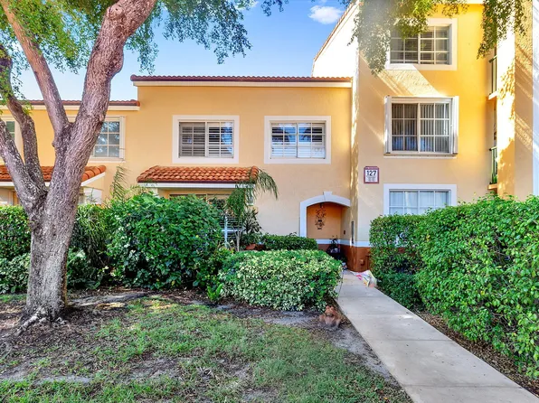 127 Yacht Club Way #103, Hypoluxo, FL 33462