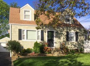 69 Forrest Ave, Rumson, NJ 07760