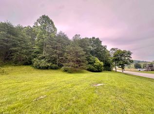 Gee Lick Rd, Weston, WV 26452