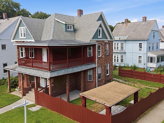 2nd image of 26 Washington Ave