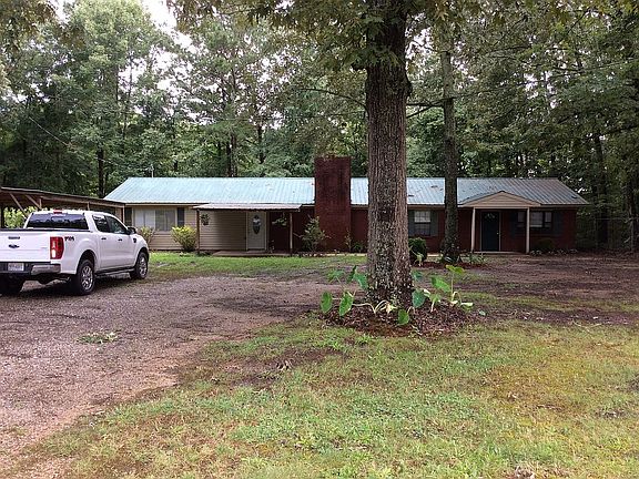 3rd image of 160 Lakeshore Dr