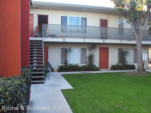 2nd image of 750 11th St APT I
