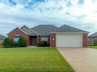 103 Hoss St, Centerton, AR 72719