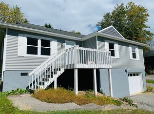 1406 Gladewood Dr, Blacksburg, VA 24060