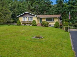 20 Valley View Rd, Chatham, NJ 07928