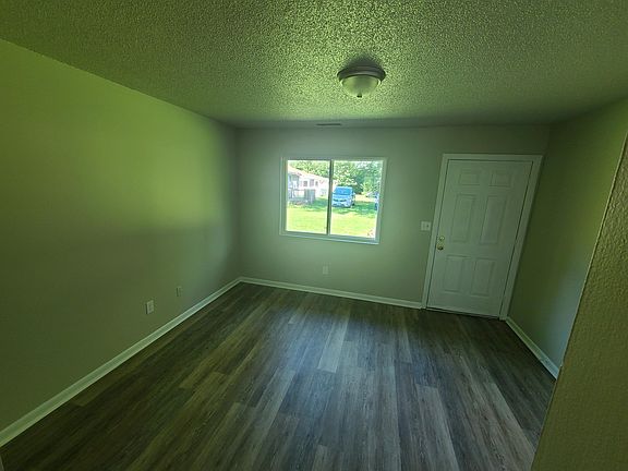 4th image of 410 S Ayersville Rd #14985730
