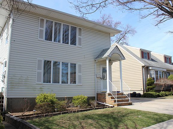 2nd image of 14 Pacific Ave