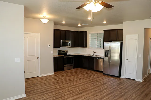 728 Westfield Blvd — Photo 3