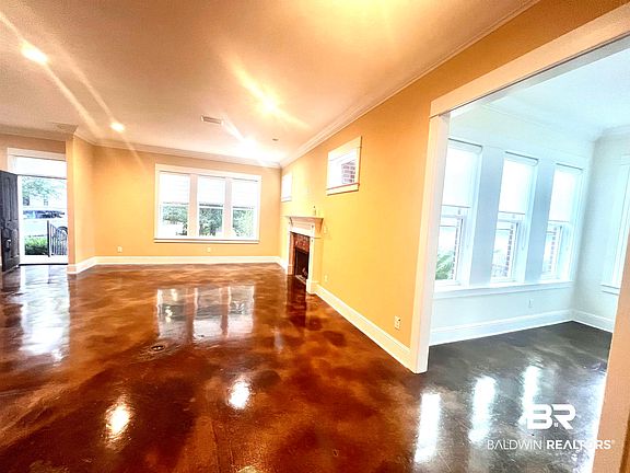 3rd image of 112 Glen Hardie Dr