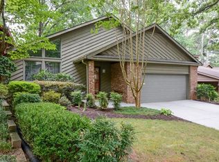 250 Lakeview Rdg W, Roswell, GA 30076