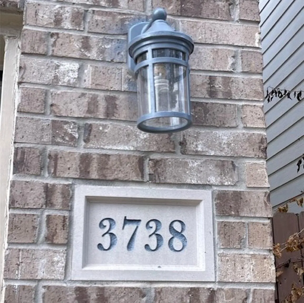 3 bed, 2.5 bath, 2145 sqft, $2,350 — Photo 3