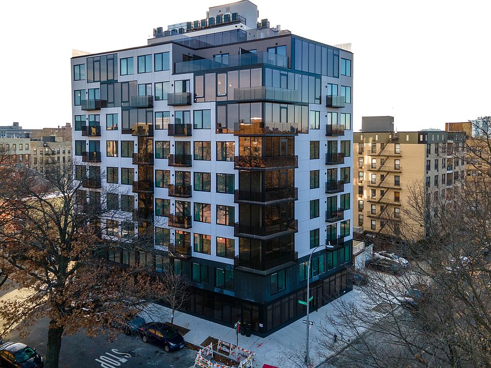 1st image of 1890 Pelham Pkwy S #1B