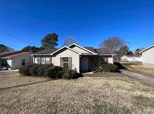 6117 Melrose Rd NW, Huntsville, AL 35810