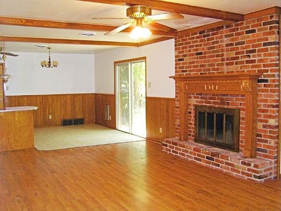 3rd image of 3548 Landy Ln