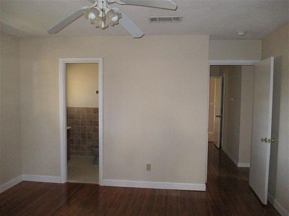 4th image of 6108 E Shore Dr