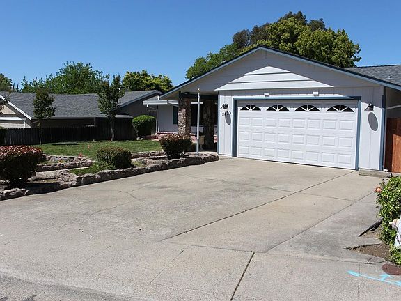 2nd image of 8423 Harbourwood Dr