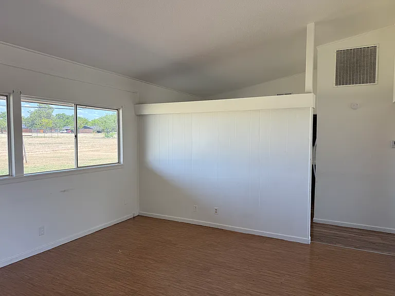 1313 Calaveras St #A — Photo 29