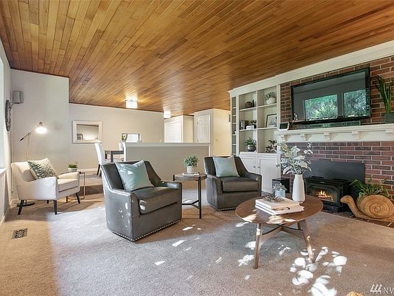 4th image of 7567 NE Emerald Way