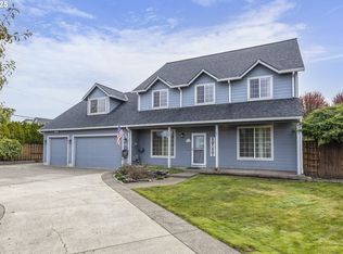 2390 NW Grenfell Loop, McMinnville, OR