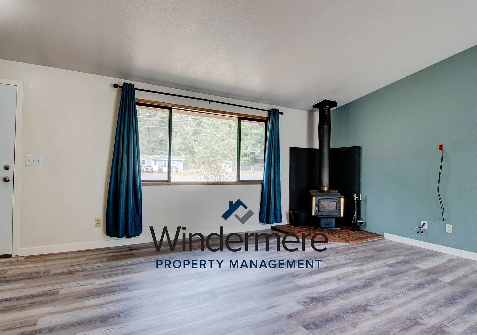 2 Bed 1 Bath Home in Northgate — Photo 3
