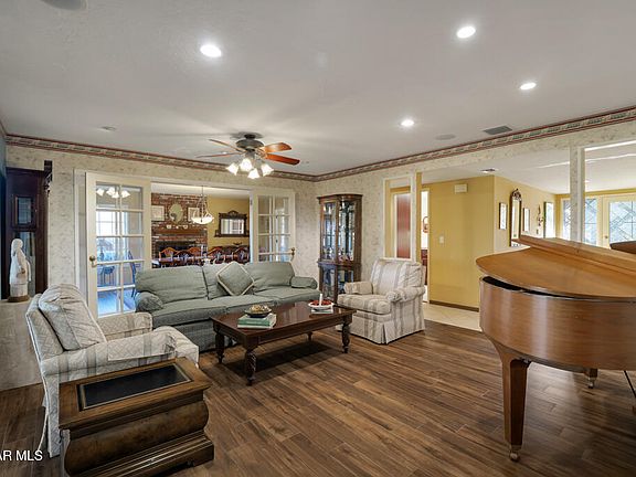 5th image of 1686 San Rafael Way