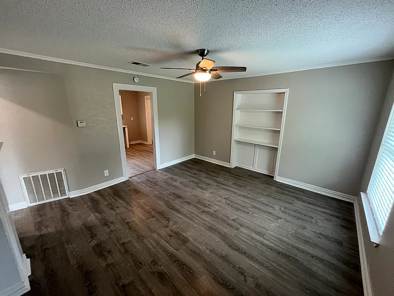 2423 Lolita Dr — Photo 6