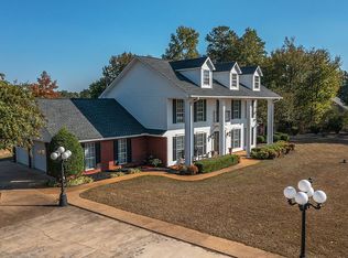 396 N Main St, Pontotoc, MS 38863