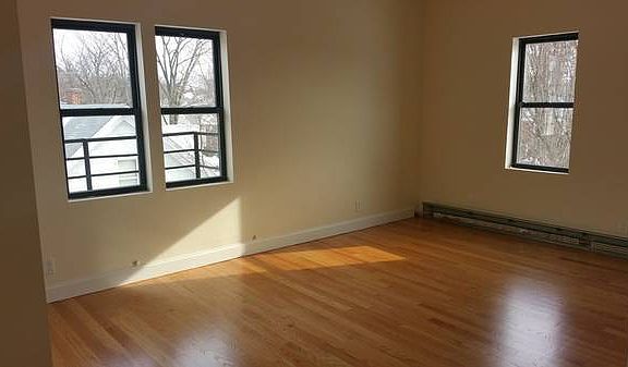5th image of 3 Sherman Ave APT B5