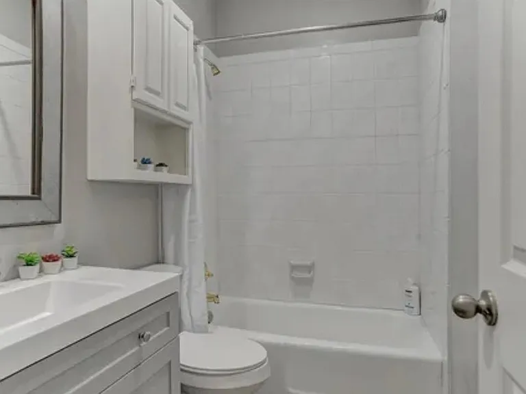 2116 Tanglewood Blvd #B1006 — Photo 5