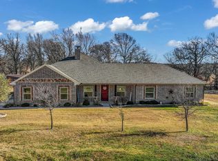 212 Amanda Dr, Weatherford, TX 76088
