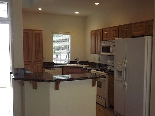 3rd image of 139 Tilbury Ave