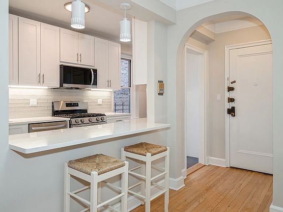 5th image of 69-09 108th St APT 304