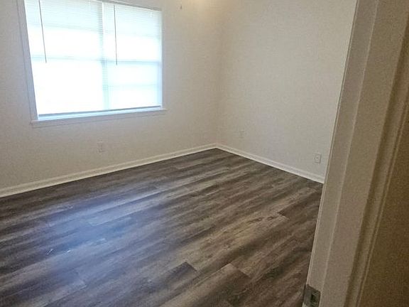 3rd image of 206 S Charleston St APT 3