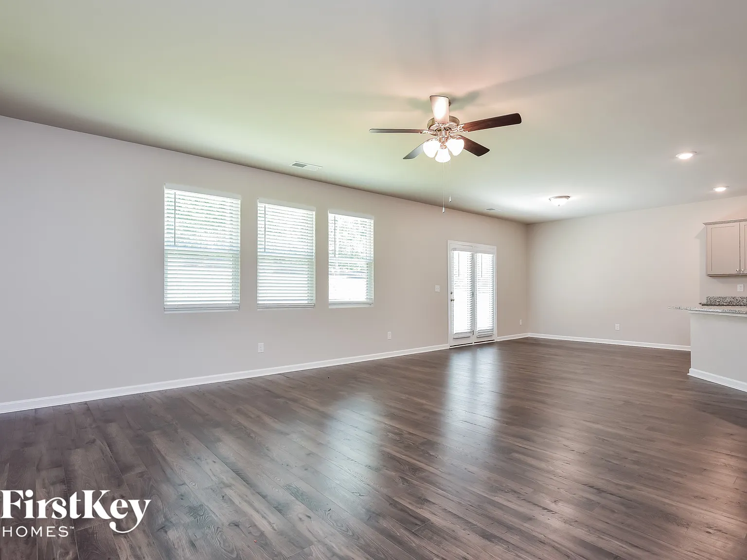 4 bed, 2.5 bath, 2470 sqft, $2,925 — Photo 4