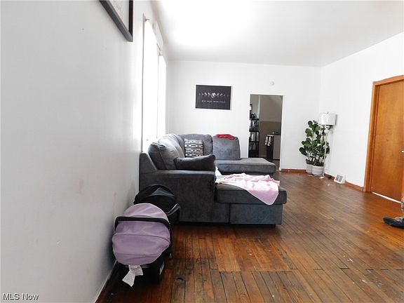 2nd image of 6709 Fullerton Ave