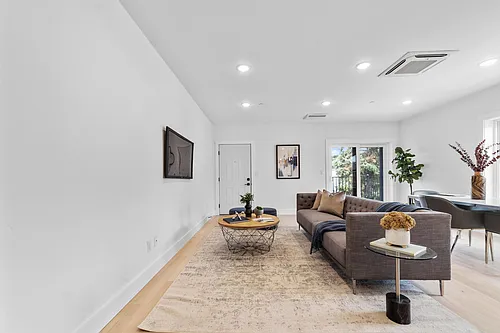 208 Spencer Ave #7 Photo 1