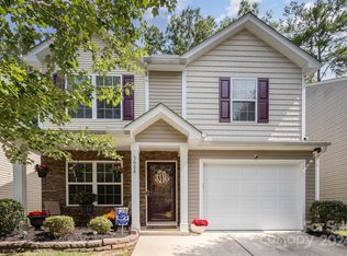 5608 Idlewild Rd N, Charlotte, NC 28227