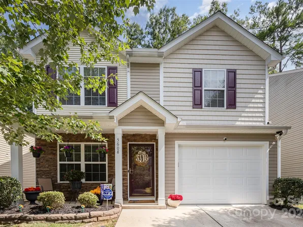 5608 Idlewild Rd N, Charlotte, NC 28227