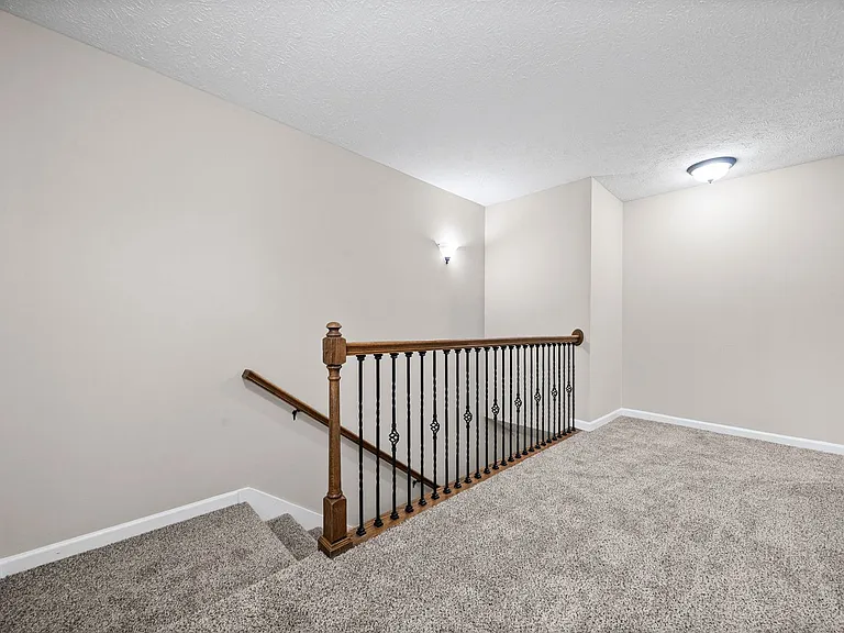 880 Cherry Blossom Ln — Photo 22