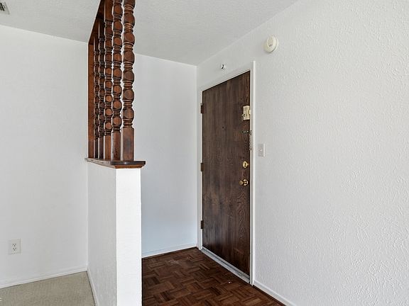 3rd image of 1602 Queensbridge Sq APT 7