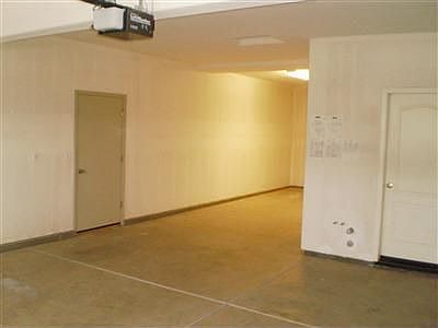 3rd image of 5524 Savage Ave