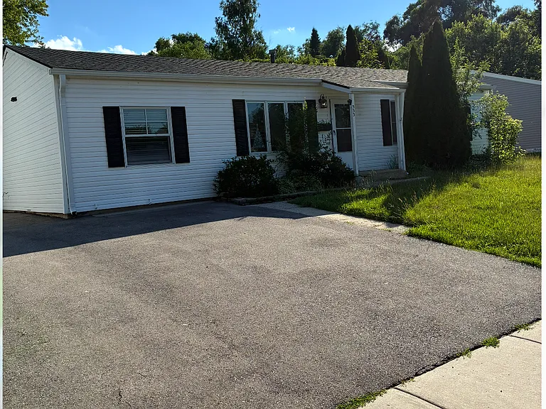 333 Four Winds Way — Photo 1