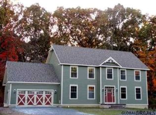 120 Old Niskayuna Rd, Albany, NY 12211