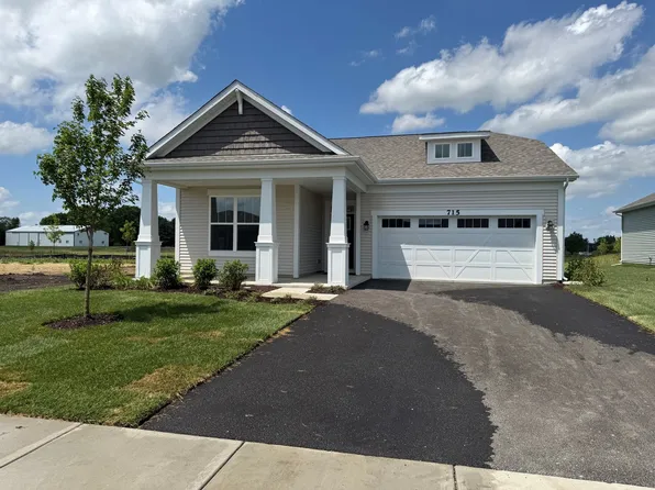 715 Alberta Ave, Oswego, IL 60543