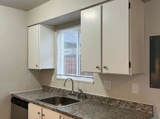 15007 SE Powell Blvd APT 17, Portland, OR 97236